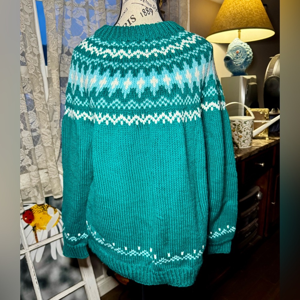 Vintage Hand knitted Sweater with Fair Isle yoke and borders - Acrylic - XL
